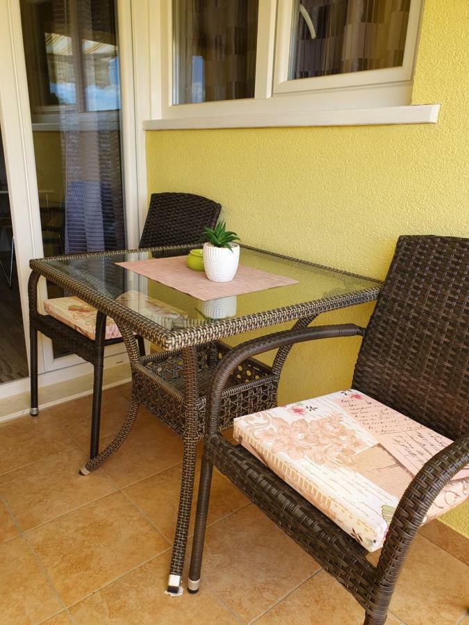 Apartment Josipa Гребащиця Екстер'єр фото