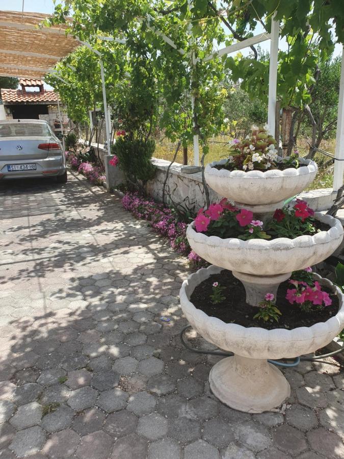 Apartment Josipa Гребащиця Екстер'єр фото